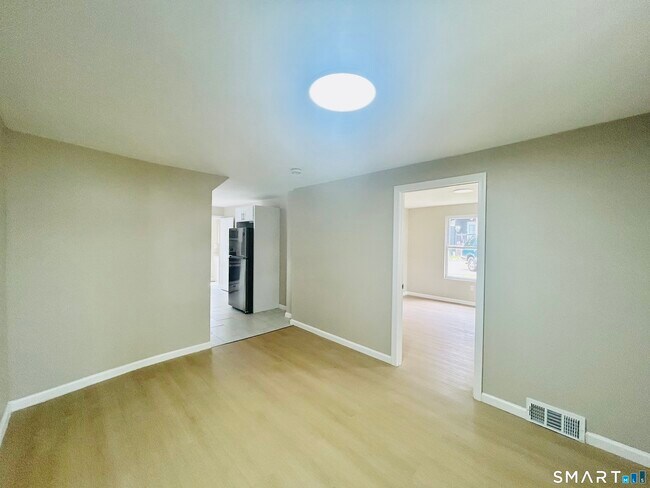 Photo - 203 E Main St