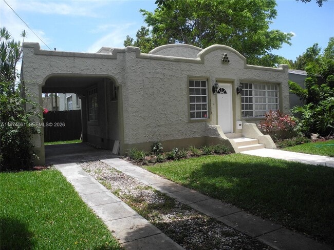 Photo - 1720 SW 22nd Terrace