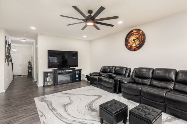 Photo - 2868 Beechwood Dr