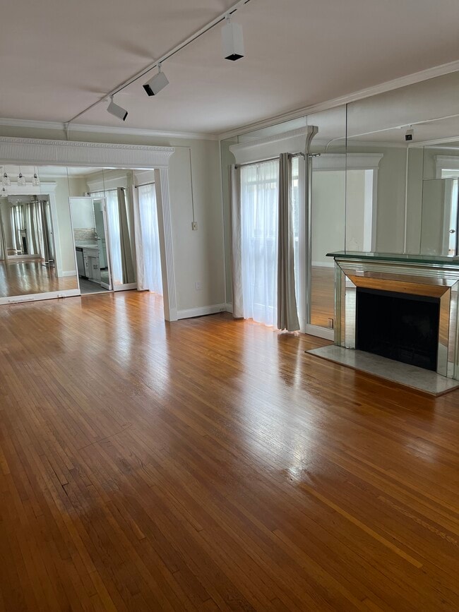 Photo - 8276 Norton Ave Unit D