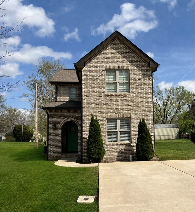 Building Photo - 101 Portland Blvd