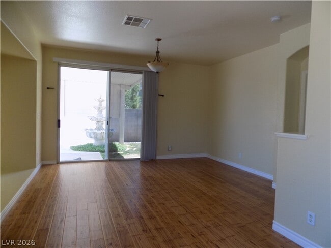 Photo - 300 Magnolia Arbor St