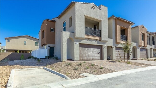 Photo - 2502 Vittora Pointe St