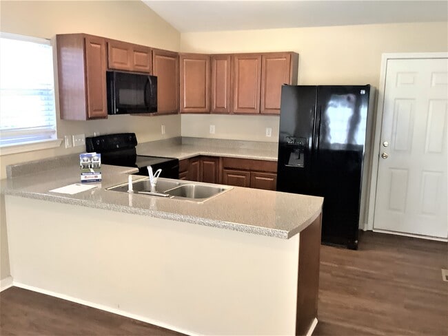 Photo - 108 River Watch Dr