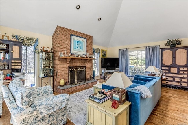 Photo - 3 Pine Grove Ct