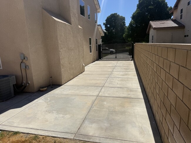Photo - 43725 Windrose Pl