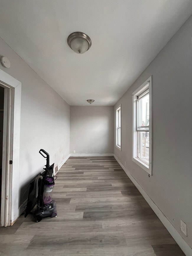 Photo - 27 Sheffield St