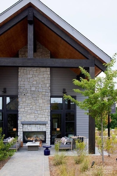 Photo - 9132 Senator Royall Dr Unidad S4