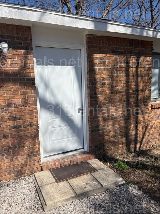 Building Photo - 6446 Mabel St Unit 6448 S Mabel St