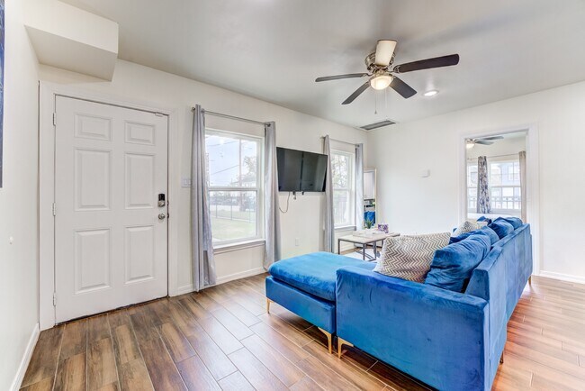 Photo - 2720 Truxillo St Unit 5