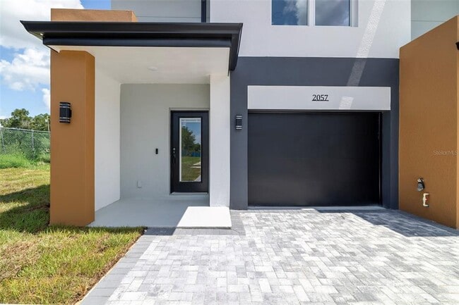 Photo - 2005 BARROSO St