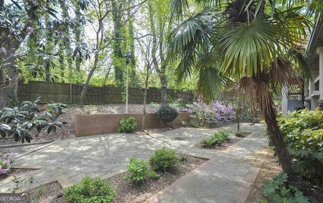 Photo - 655 E Campus Rd