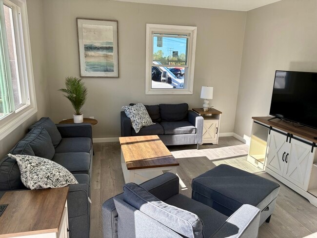 Building Photo - 7560 Mentor Ave Unit 001