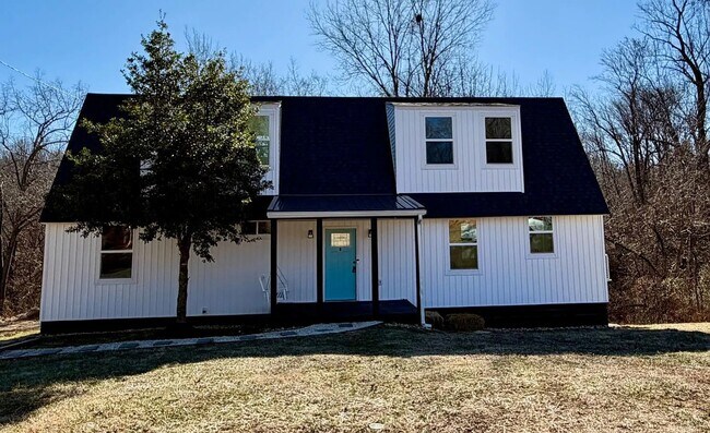 Photo - 630 Selene St