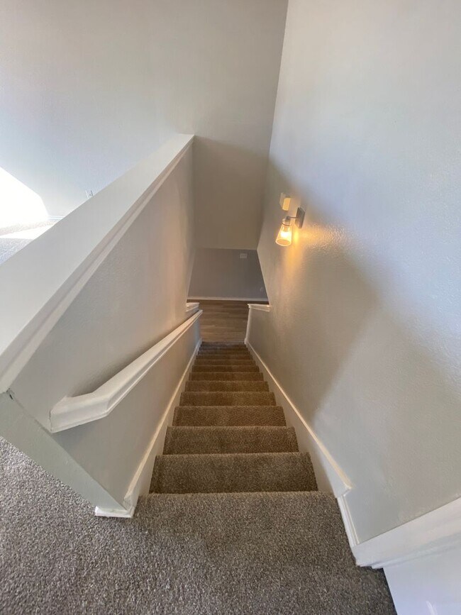 Photo - 1220 Crabtree Ct