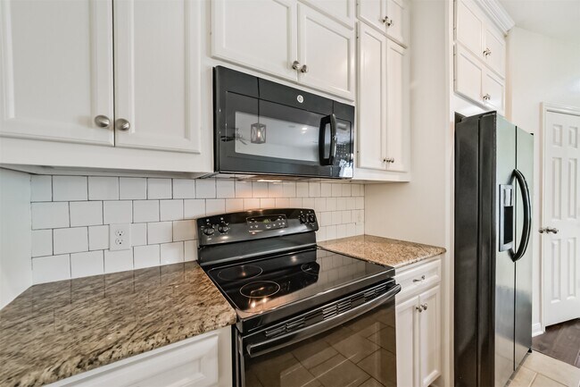 Photo - 5305 Avenue J