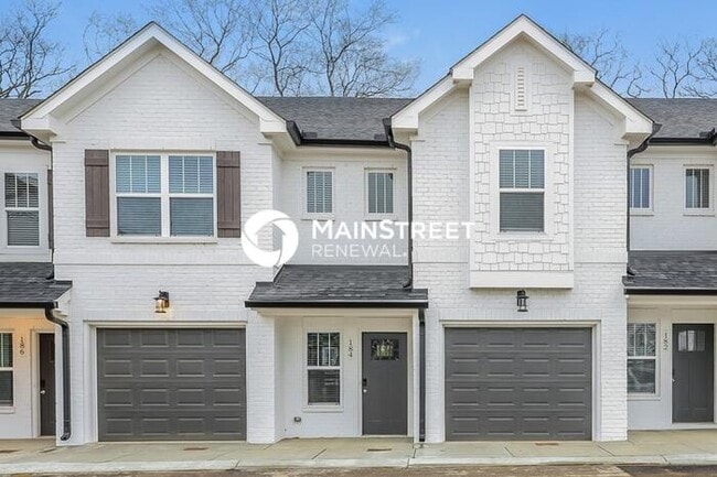 Building Photo - 3 Bedroom Pet-Friendly Home in Gallatin, TN with Main Street Renewal