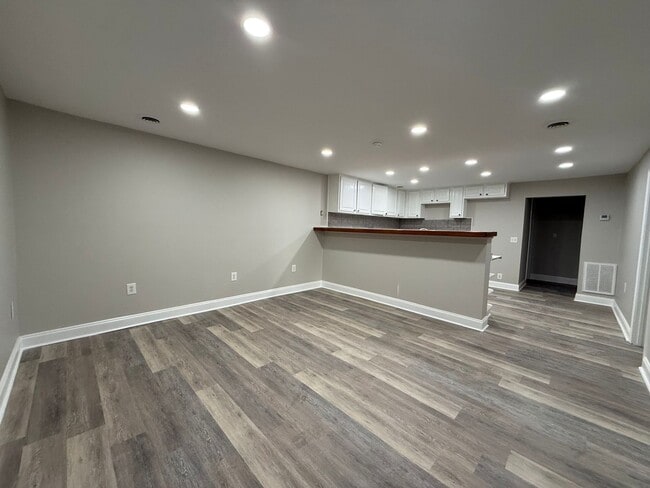 Photo - Old Tusculum Rd Apartments Unidad #3