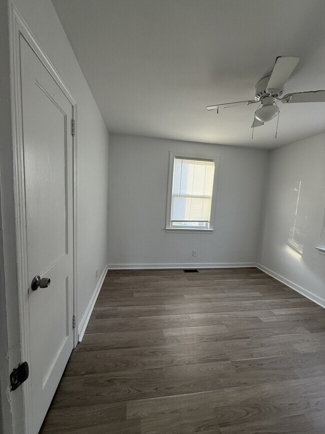 Photo - 9631 Worth St