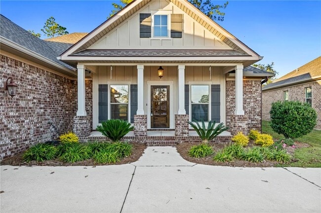 Photo - 7817 Hemlock St