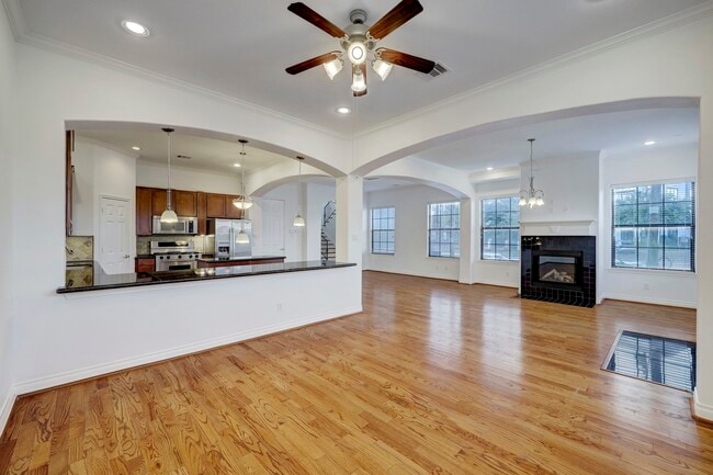 Photo - 7539 Highmeadow Dr