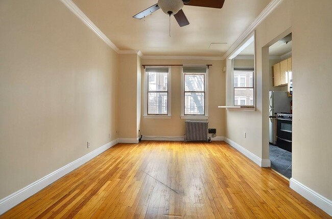 Photo - 28 46th St Unit 2