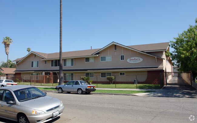 Sandaras Apartments - Sandra's Apartments
