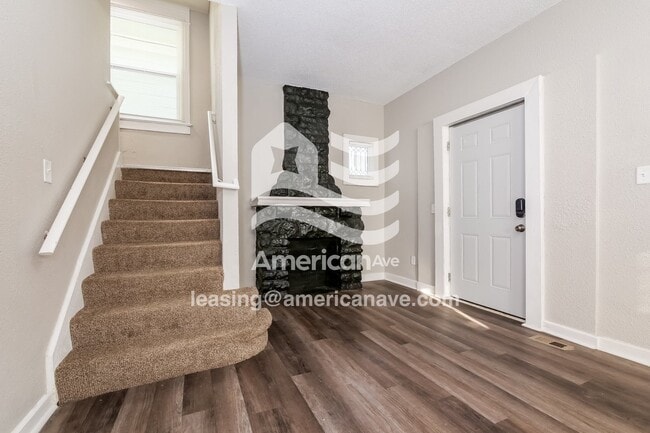 Photo - 3217 E 30th St