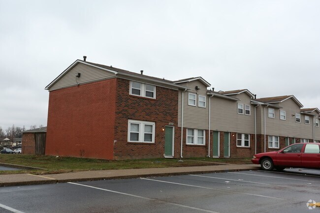 Arbors at Evansville Apartments - Coldwater Flats