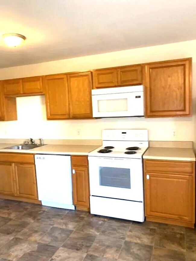 Photo - 3 bedroom / 1.5 bathroom - Timberwoods