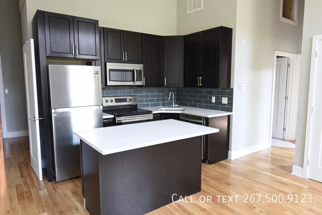 Photo - 1523 W Girard Ave Unit 201