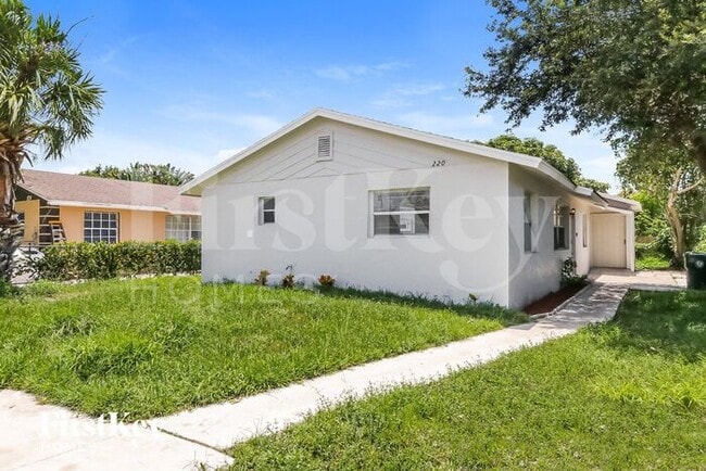Photo - 220 Broward Ave House