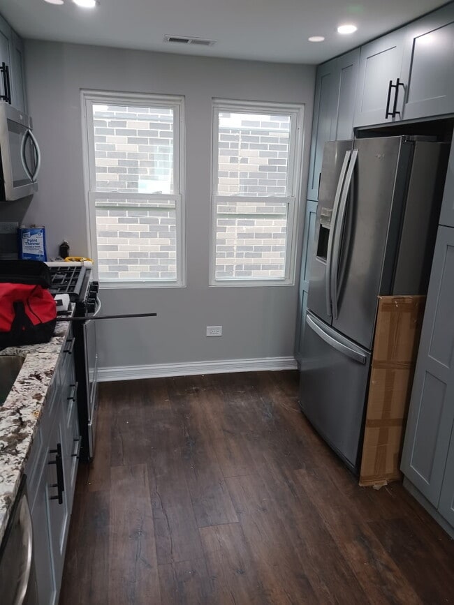 Cocina - 1626 S Washtenaw Ave Unidad 2nd floor