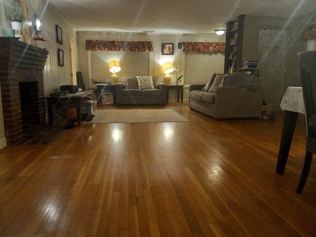 Photo - 21 Walpole St
