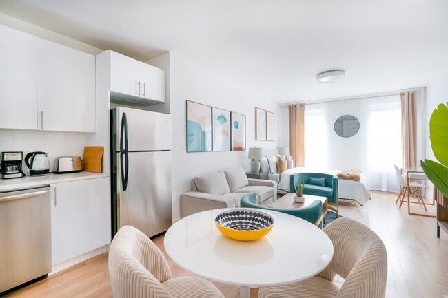 Photo - 444 W 48th St Unit ID1022001P