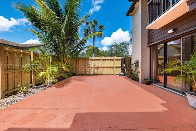 Building Photo - 3199 Cocoplum Cir Rental