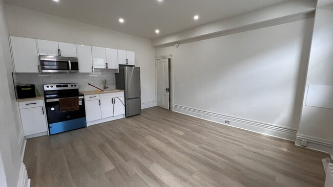 Building Photo - 88 Church Sta Unit A - 2