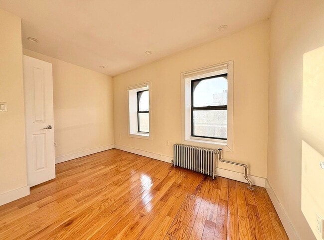 Photo - 24 Rogers Ave Unit 4C