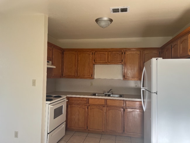 Photo - 1000 Wild Rose Ln Unit 1