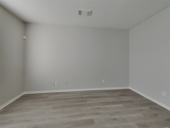 Photo - 21526 Lovis Way