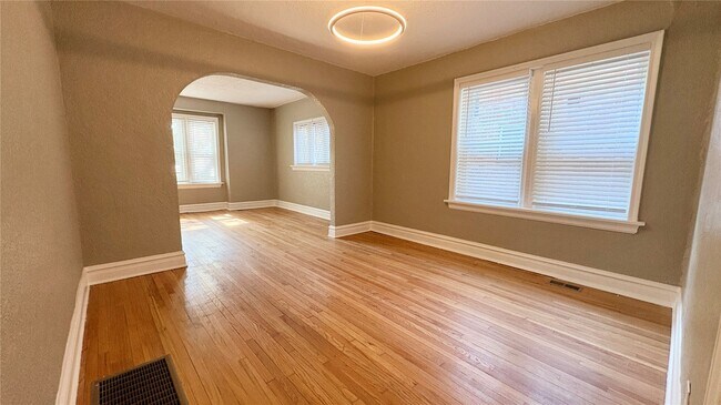 Photo - 7345 Amherst Ave