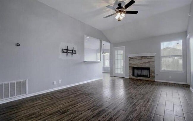 Photo - 351 Zebra Dr