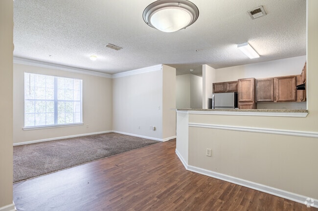 2BR, 2BA - 1146SF