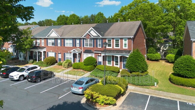 1528 Cove Creek Cir