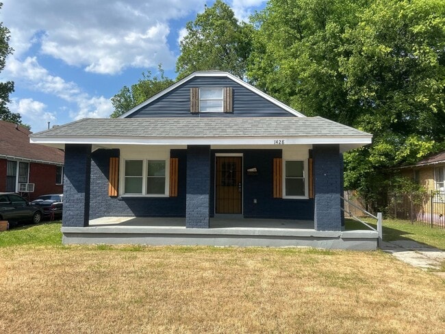Building Photo - 1428 Snowden Ave