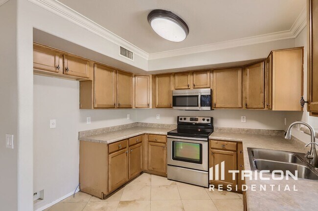 Photo - 7713 S 47th Ln