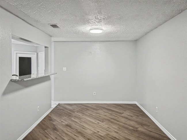 Photo - 4211 Falcon Meadow Dr