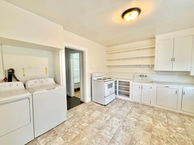 Photo - 914 E Fir St Unidad 916.5