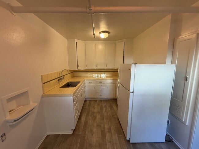Photo - Charming 1-bed 1-bath apartment in Midtown! Unit 3