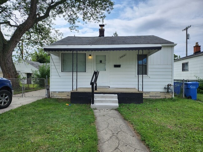 Photo - 23631 Columbus Ave